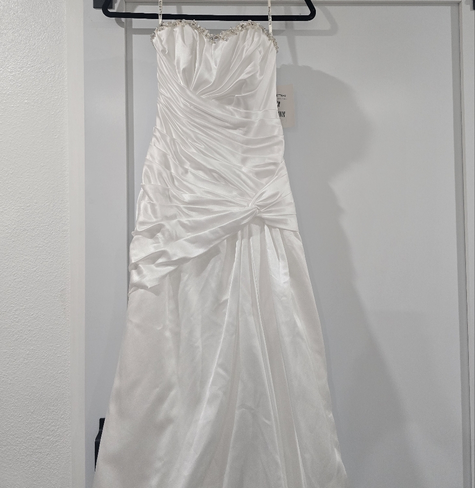 Maggie Sottero Elegant White Strapless Dress